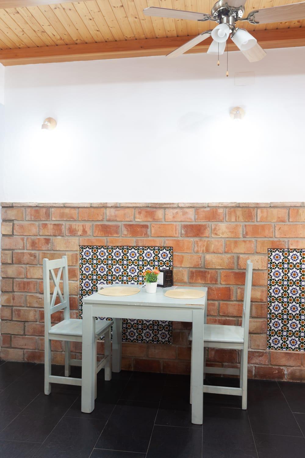 Hostal Restaurante La Giralda Rota Exteriör bild